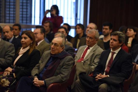 EN LA AUDIENCIA. Antonio Gandur, vocal de la Corte, la legisladora Sandra Mendoza, y los abogados José y Patricio García Pinto (en la fila de atrás).