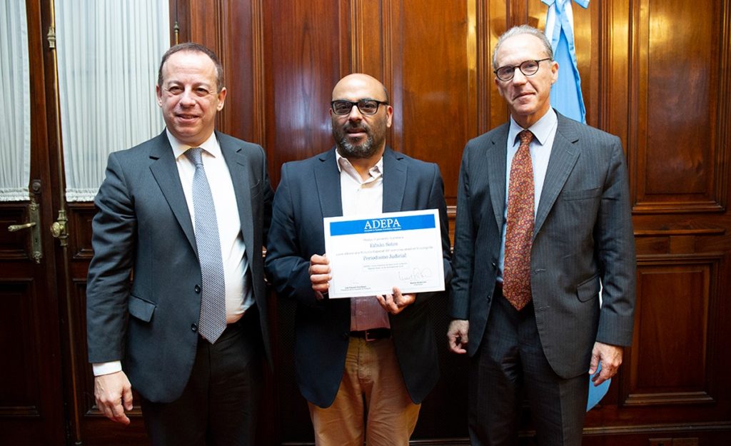 Fabían Sotes, periodista del diario El Tiempo, de Azul, recibió una Mención Especial.